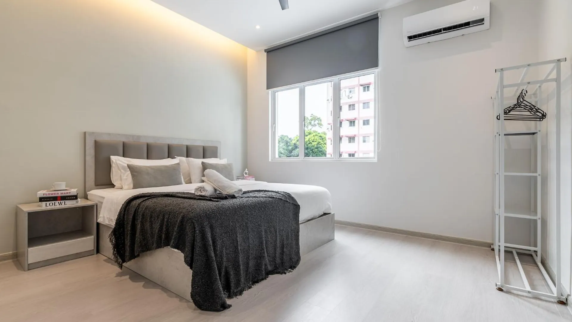 La Ferringhi Villa - Marblelous 5Br Bungalow By Alv Batu Feringgi